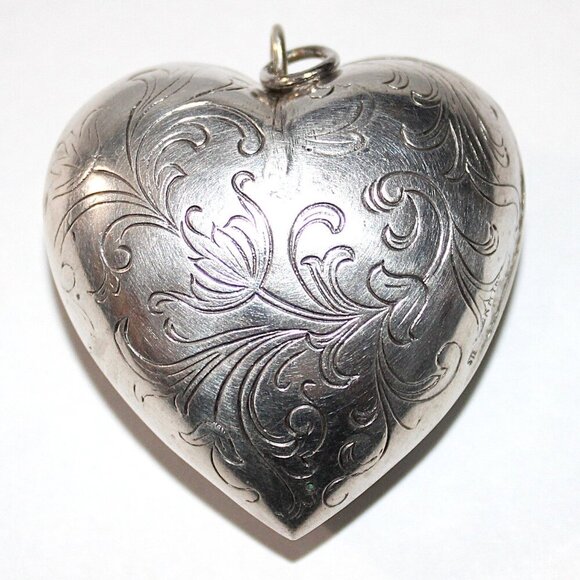 Vintage Sterling Silver Puffed Heart Floral Etched Pendant 12 Grams RM Trush - Picture 3 of 5